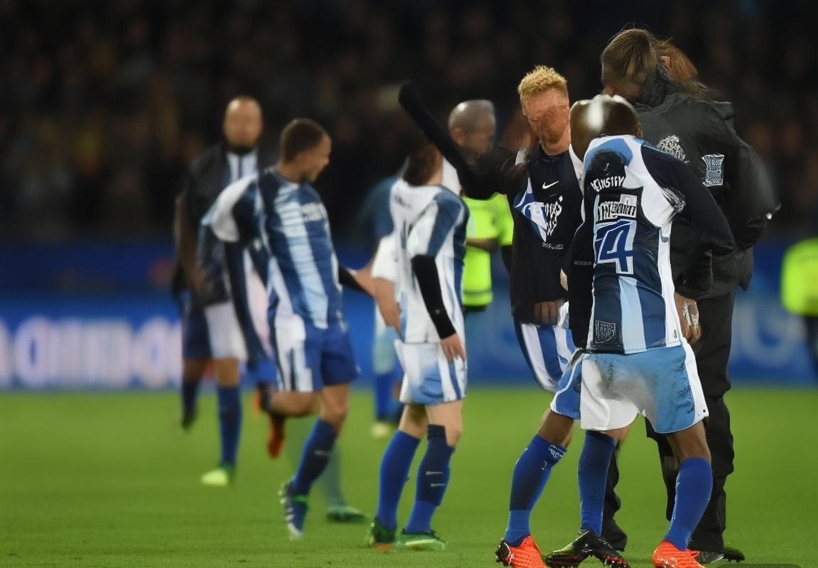 瓜迪奥拉欧冠淘汰赛七次神换人：传奇战术与心理把控解析(图3)